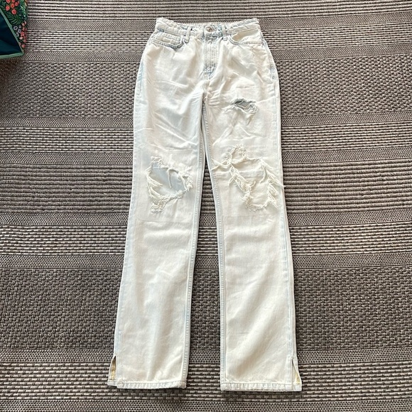Free People - We the Free light washed distressed blue jeans - size 26 - Picture 1 of 6